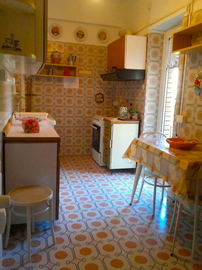 Roma Manuela'S Cozy Guest House Trastevere Exterior photo