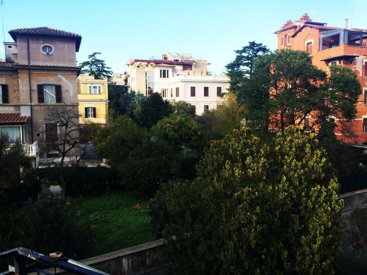 Roma Manuela'S Cozy Guest House Trastevere Exterior photo