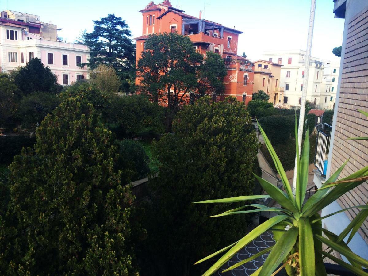 Roma Manuela'S Cozy Guest House Trastevere Exterior photo